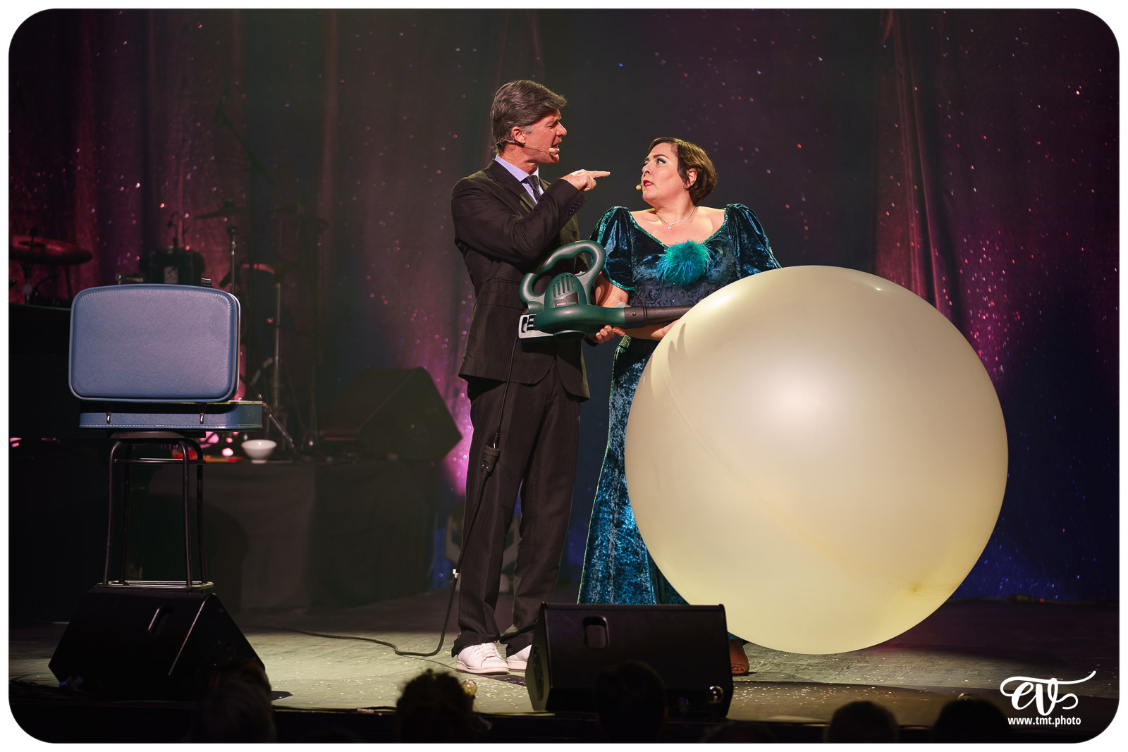 PLEIN FEU (CIE AVRIL EN SEPTEMBRE)